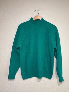 Talbots Women’s Green Lightweight Wool Blend Cable Knit Sweater